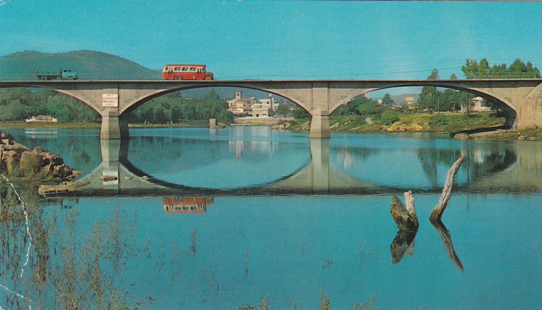 POSTAL B13205: ARGENTINA. CORDOBA. CARLOS PAZ. VISTA PUENTE CARRETERO