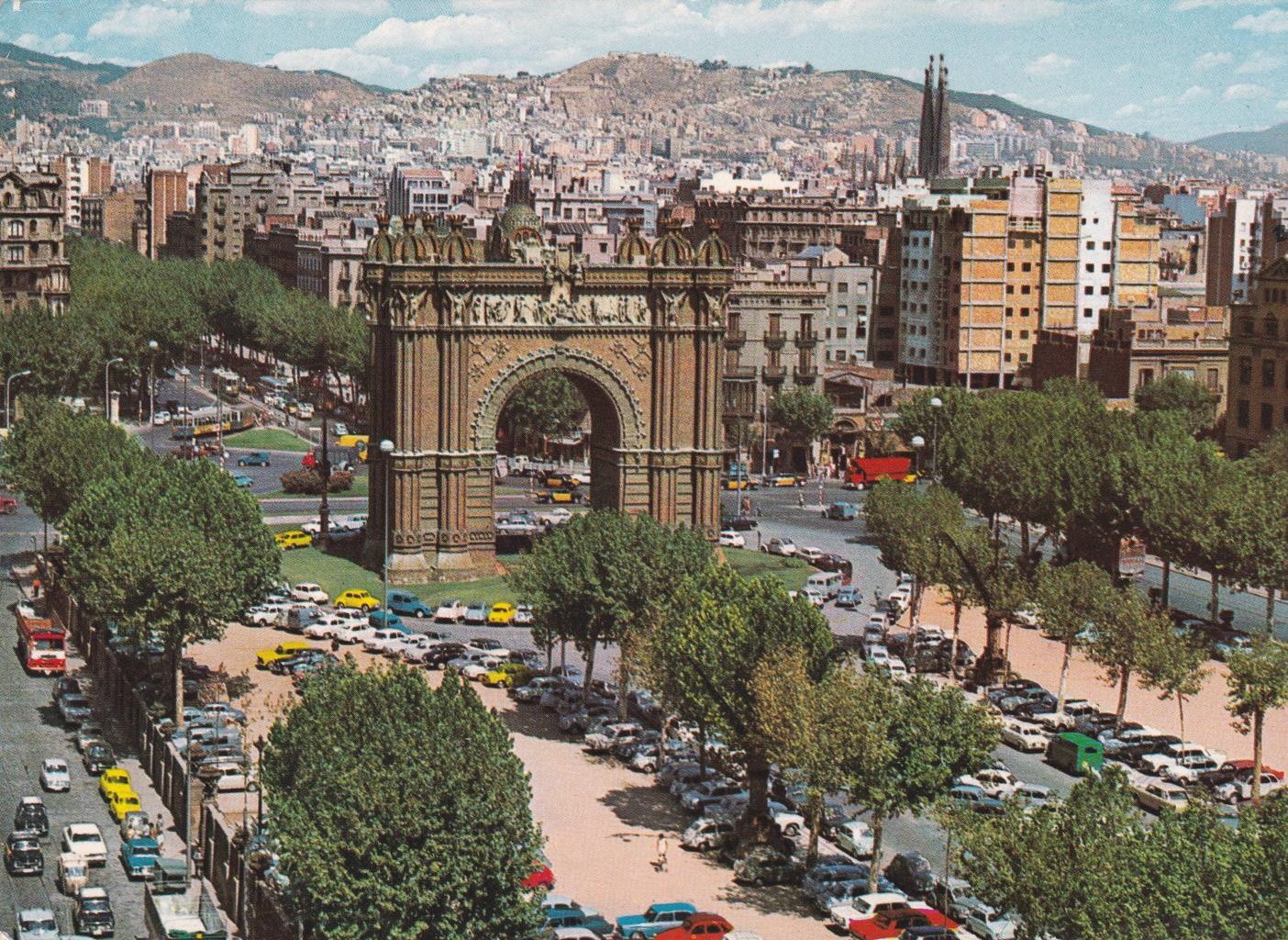 POSTAL B13220: BARCELONA. ARCO DE TRIUMFO