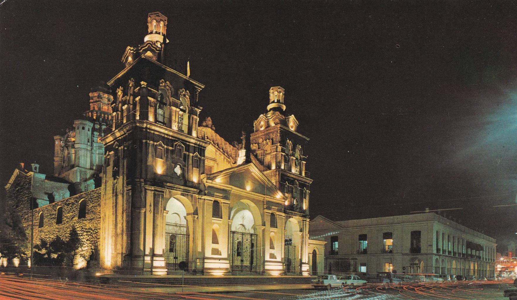 POSTAL B13199: ARGENTINA. CORDOBA. VISTA NOCTURNA CATEDRAL