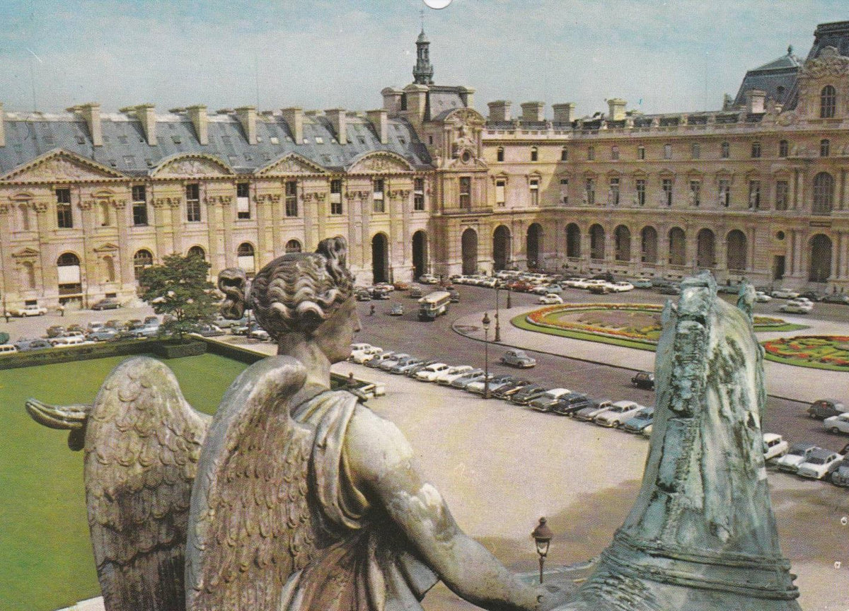 POSTAL B12975: PARIS: EL LOUVRE