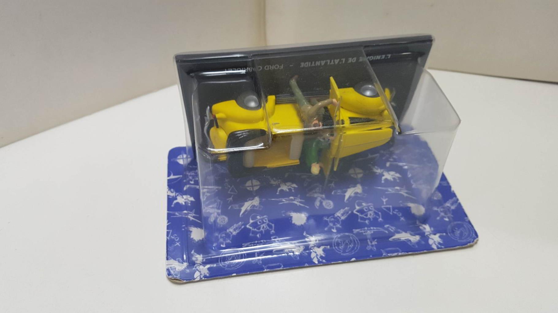 Figura: L enigme de l Atlantide - Ford Cabriolet. Dimensiones del blister: 19x11x9 cm. Blake & Mortimer