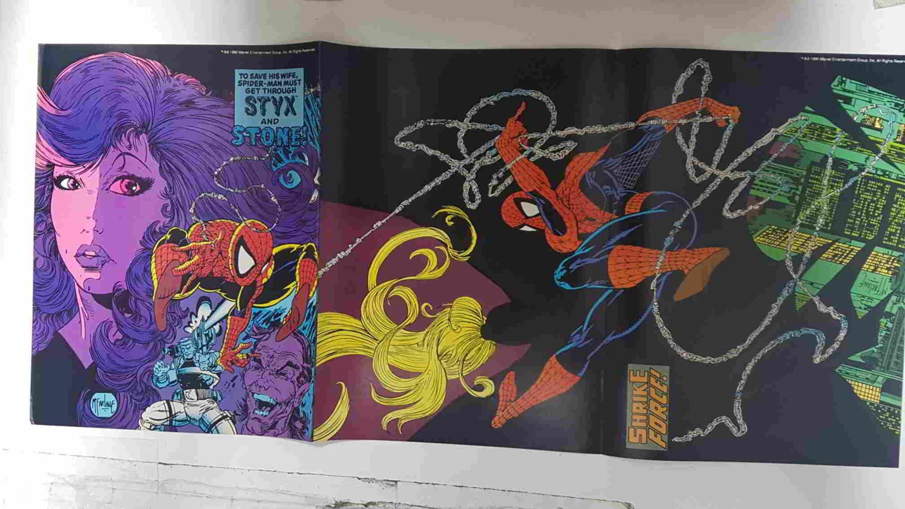 Poster doble: Spiderman - The return of the man called Mysterio. Procede de The Marvel Poster Book vol 1 num 1