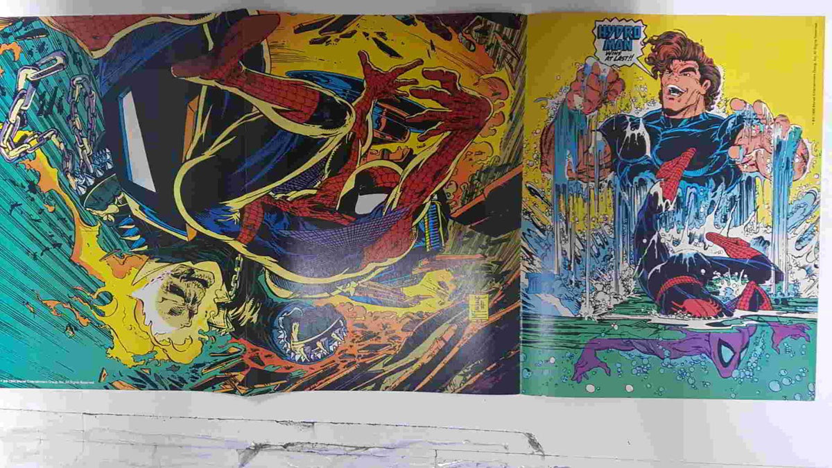 Poster doble: Spiderman contra Duende Verde McFarlane - Motorista Fantasma. Procede de The Marvel Poster Book vol 1 num 1