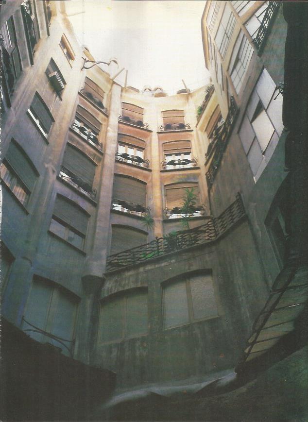 LAMINA 18966: Vestibulo de la Casa Mila - La Pedrera