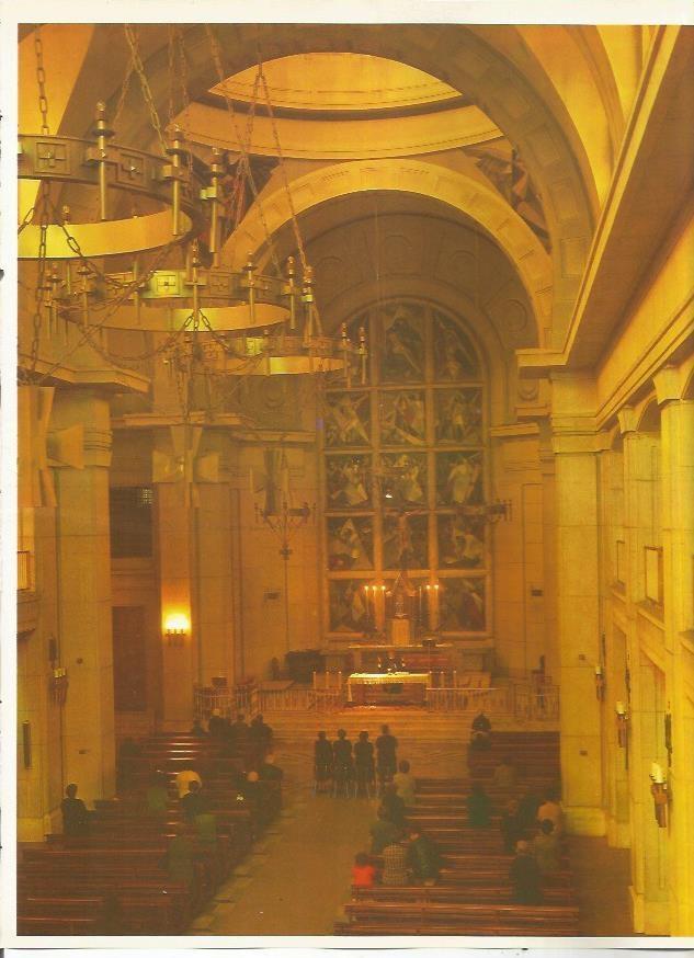 LAMINA 20391: Interior de la parroquia del Cristo de las Victorias