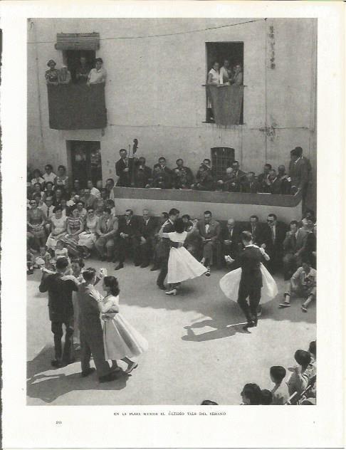 LAMINA 21626: Baile de verano en una plaza