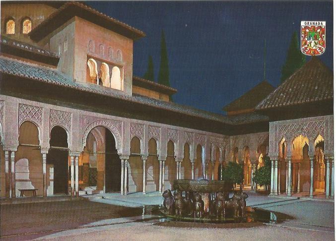 LAMINA 22610: Alhambra; vista nocturna del Patio de los Leones