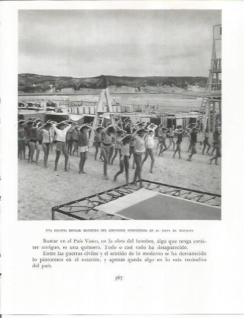 LAMINA 26654: Escolares en la playa de Bendaya