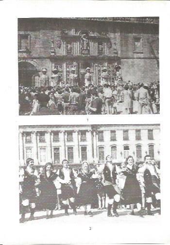 LAMINA V02337: Coros y danzas en la Plaza del Obradoiro