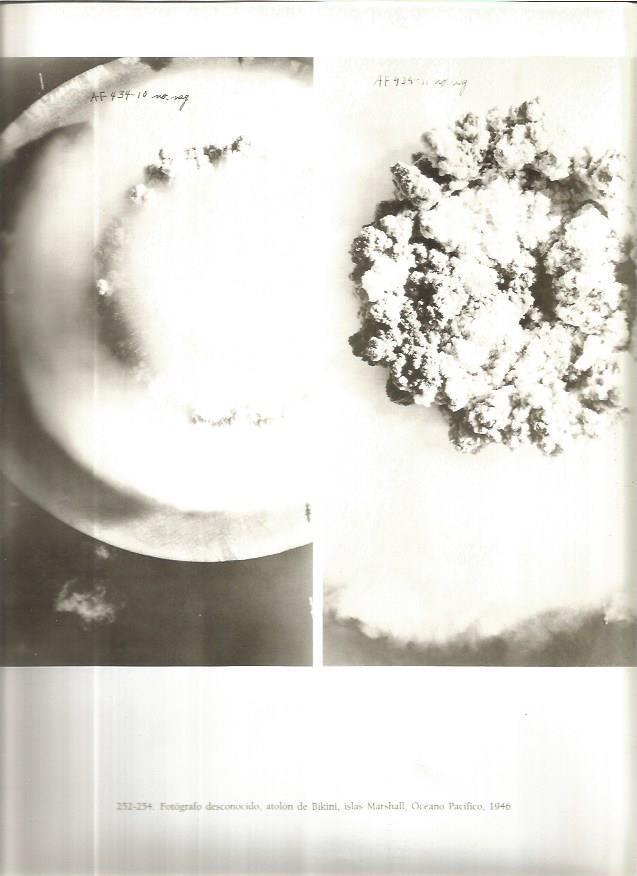 LAMINA V02252: Fotografo desconocido. Explosion Atolon de Bikini, Islas Marshall. Oceano Pacifico 1946