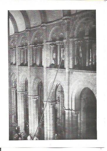 LAMINA V02296: Catedral de Santiago. Columnas de la Catedral