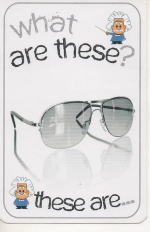 Cromo E001667: Cards. What is it?. Sunglasses