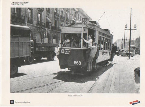 Varios E00289: 1962.Burro, moto…Carrer Escudellers