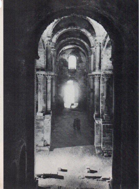 LAMINA V15259: Monastir de Sant Pere de Rodes. Interior de l'esglesia