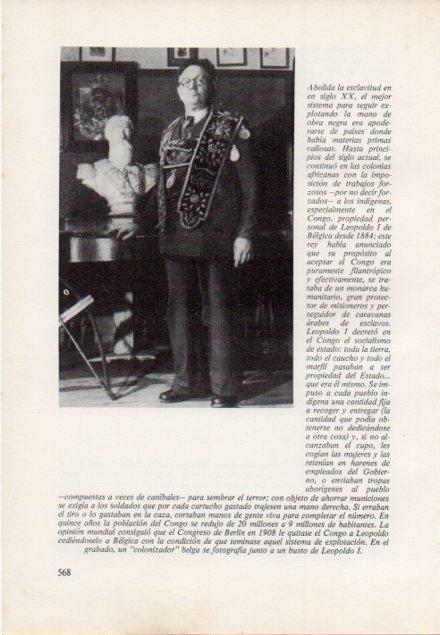 LAMINA V15583: Colonizador belga junto a un busto de Leopoldo I