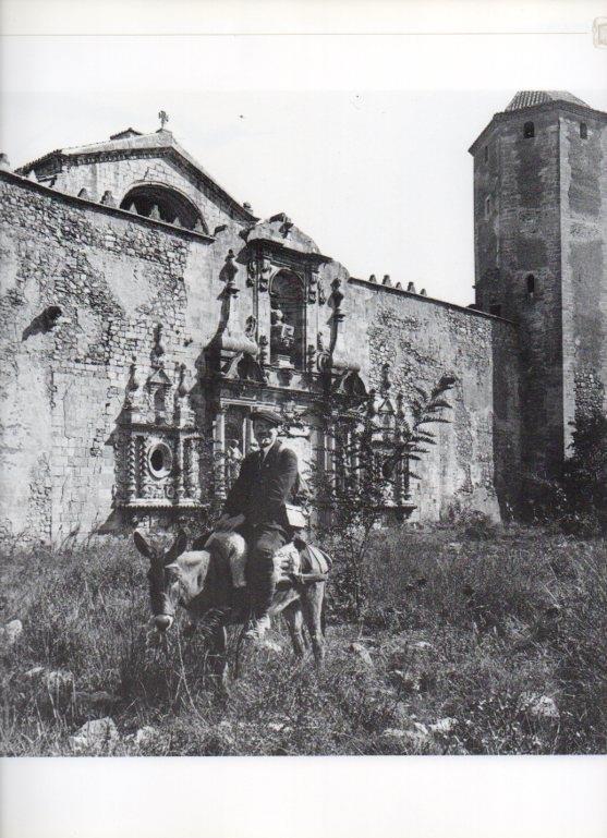 LAMINA V16312: Eduard Borras i Sotorra en Poblet 10 abril 1927