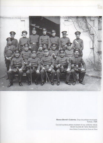 LAMINA V16303: Policias municipales en Tortosa 1928