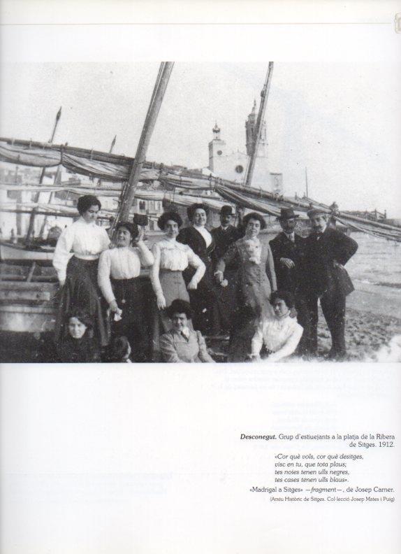 LAMINA V16216: Grupo de veraneantes, playa de la Ribera de Sitges 1912