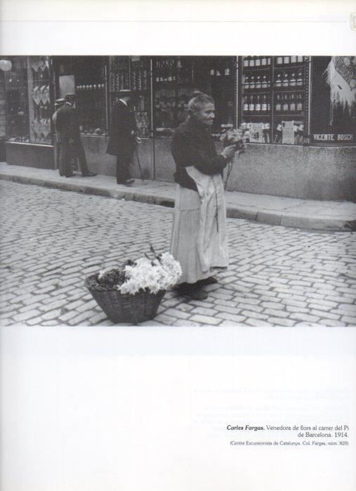 LAMINA V16211: Vendedora de flores en la calle del Pi de Barcelona 1914