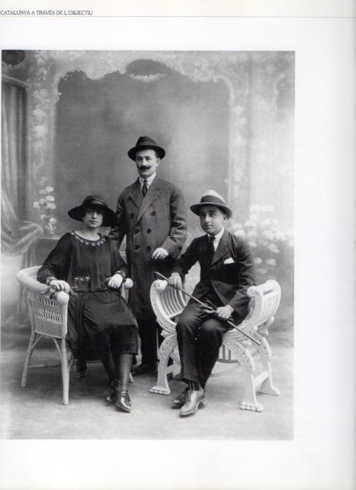 LAMINA V16193: Retrato de estudio, Reus 1922