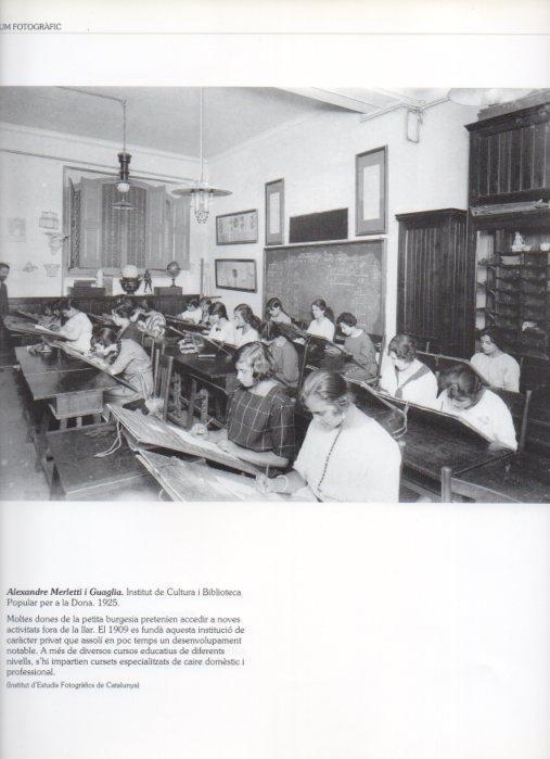 LAMINA V16203: Instituto de Cultura i Biblioteca Popular para la mujer en 1925
