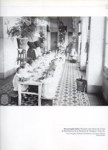 LAMINA V16244: Comedor niños de la Escuela de Beneficiencia de la Diputacio de Tarragona 1920