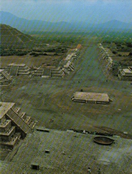 LAMINA V18282: Vista aerea de la ciudad de los Dioses