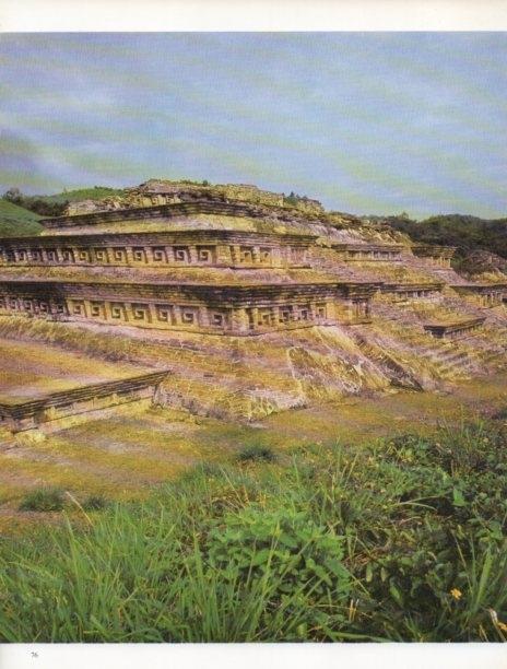 LAMINA V18287: Palacio de las Columnas de El Tajin