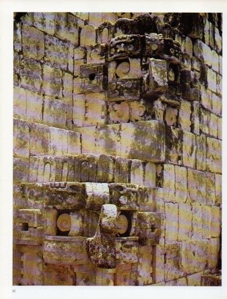 LAMINA V18290: Bloques de piedra de Tlahuizcalpantecuhtlui