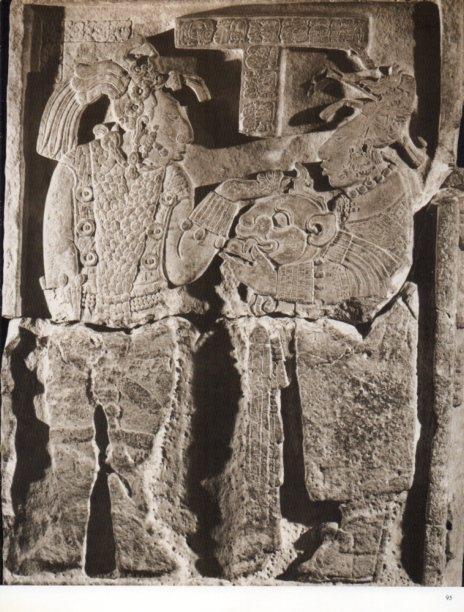 LAMINA V18296: Bajorrelieve del Templo de los Cuatro Arquitrabes