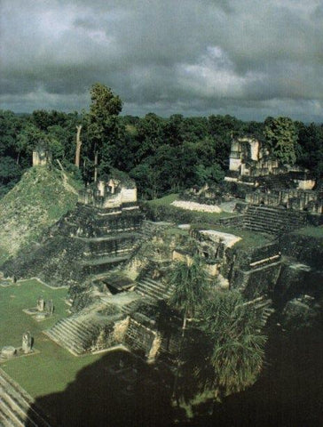 LAMINA V18269: Acropolis de Tikal