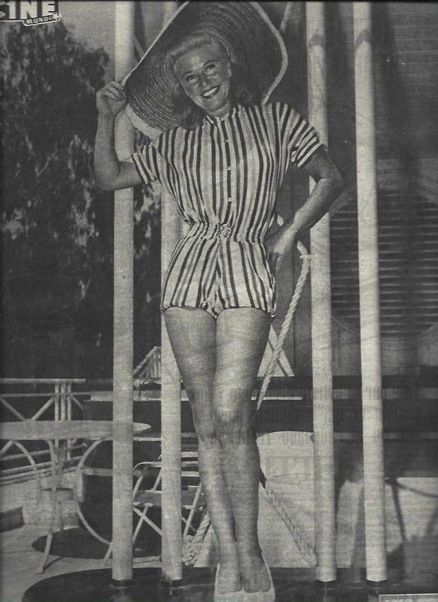 LAMINA 32920: Ginger Rogers en contraportada