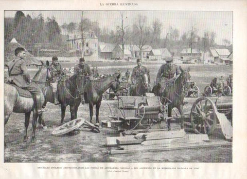 LAMINA V20661: Oficiales ingleses con piezas de artilleria de la batalla de Vimy