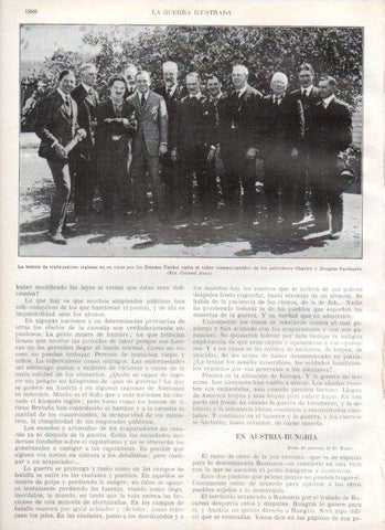 LAMINA V20758: Charlot y D. Fairbanks junto a trabajadores ingles 