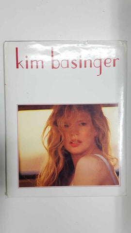 Cileh: Kim Basinger retratos. Textos y seleccion de fotografias por Francisco Vega