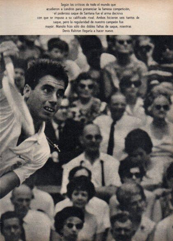 LAMINA V24902: M. Santana jugando en Wimbledon
