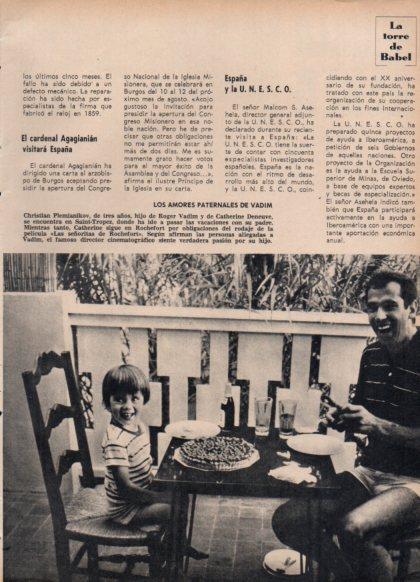 LAMINA V24921: Roger Vadim y su hijo en Saint-Tropez