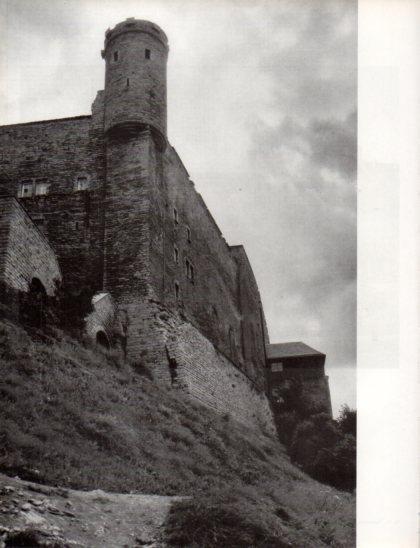 LAMINA V24768: Tallinn. Torre de la muralla del Castillo de Toompea