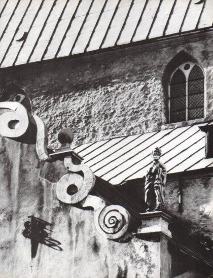 LAMINA V24829: Detalle fachada septentrional iglesia de Niguliste, Tallinn