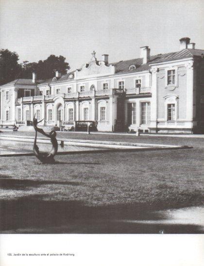LAMINA V24841: Jardin de la escultura del Palacio de Kadriorg, Tallinn