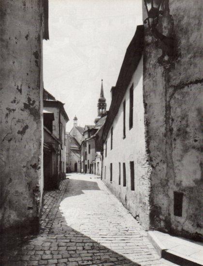LAMINA V24781: Tallinn. Calle Linnuse