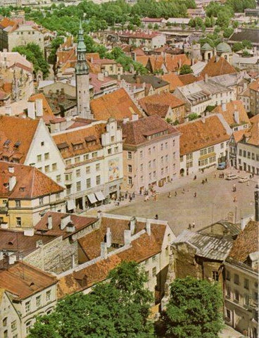 LAMINA V24796: Plaza del ayuntamiento en Tallinn