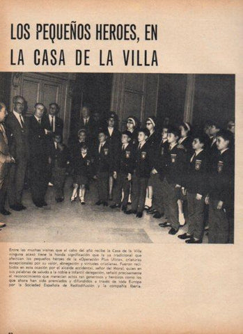 LAMINA V25084: Niños de la Operacion Plus Ultra en Casa de la Villa