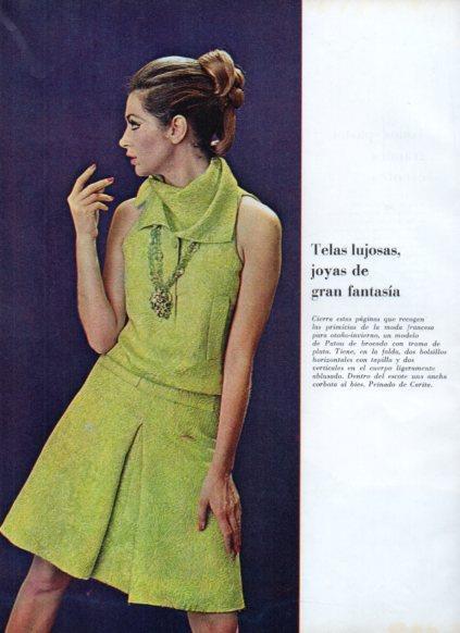 LAMINA V25074: Modelo con vestido de Patou