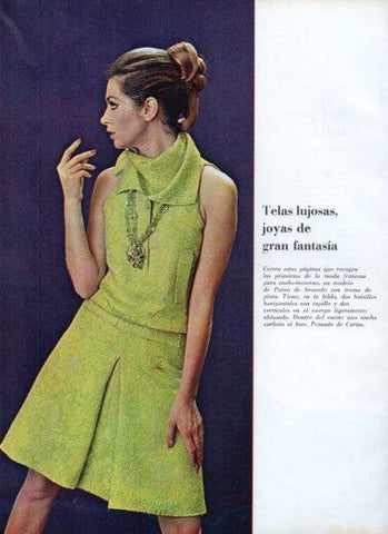 LAMINA V25074: Modelo con vestido de Patou