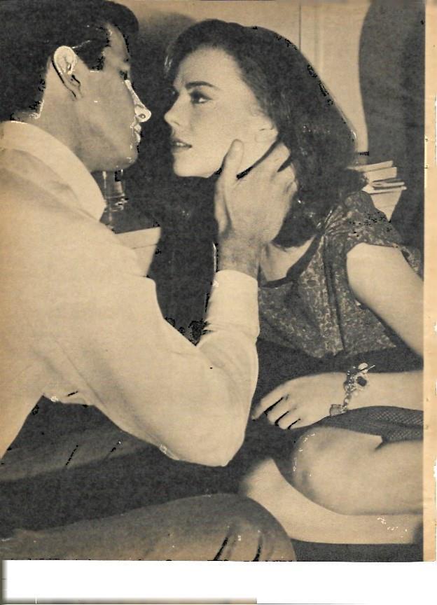 LAMINA 35295: Robert Wagner y Natalie Wood en All the fine young Cannibals