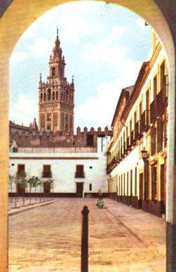 POSTAL PV09209: Patio de Bandera y Giralda, Sevilla