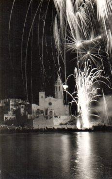 POSTAL PV09204: Fuegos artificiales en la playa de Sitges