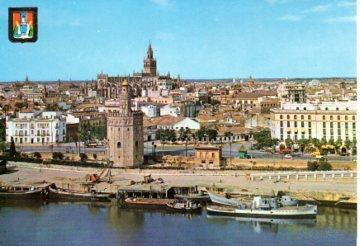 POSTAL PV09033: Torre del Oro y vista parcial de Sevilla
