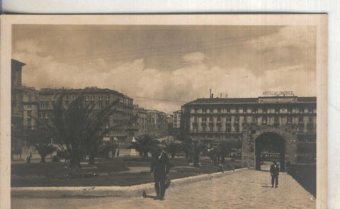 Postal  B/N 0138 : Piazza del Municipio verso Via Medina de Napoli